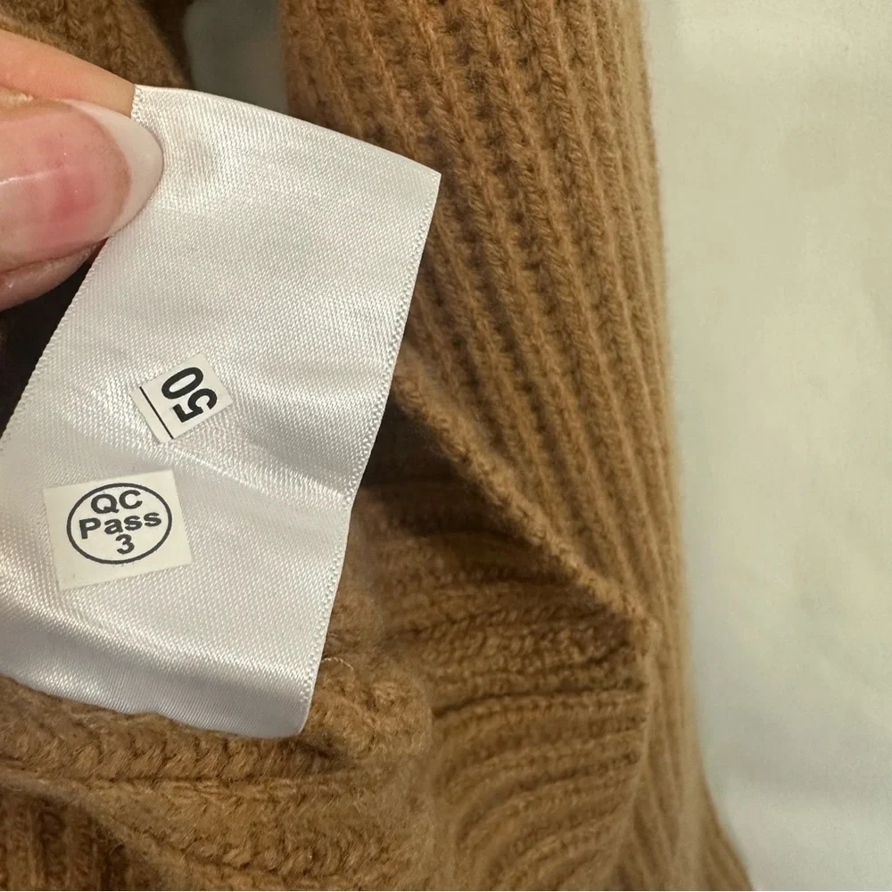 NEW Everlane The Felted Merino Wool Knit Pullover Sweater in Tan - Picture 12 of 13